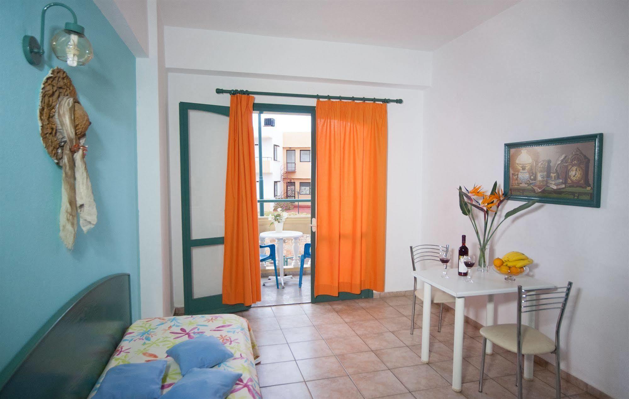 Theoni Apartments Malia Dış mekan fotoğraf